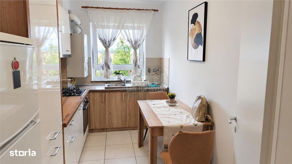 Apartament 2 camere 2 camere loc de parcare zona Doamna Stanca