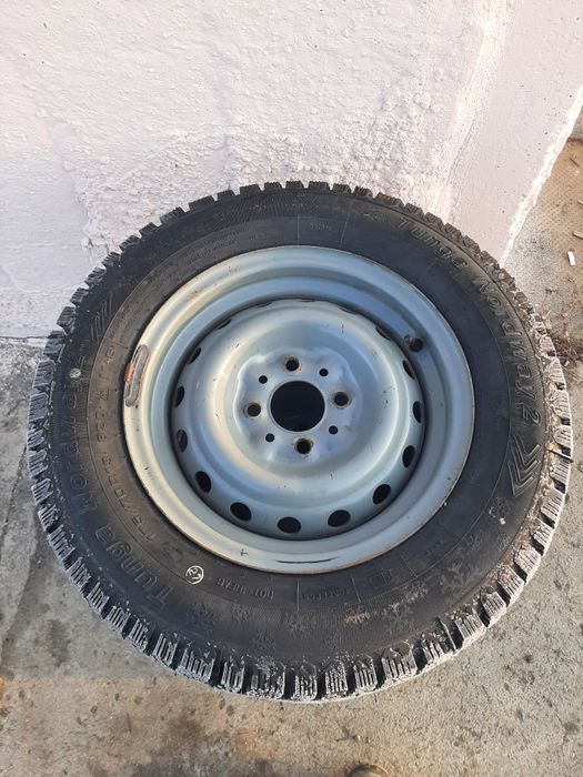 Продам зимние шины