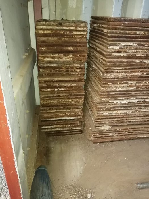 Чугунная напольная плитка