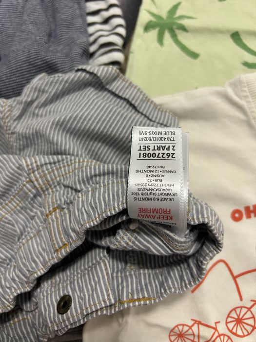 Lot de Tricouri+pantaloni scurti marimea 74 (6/9 luni)