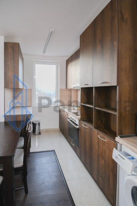 Тристаен, Бъкстон