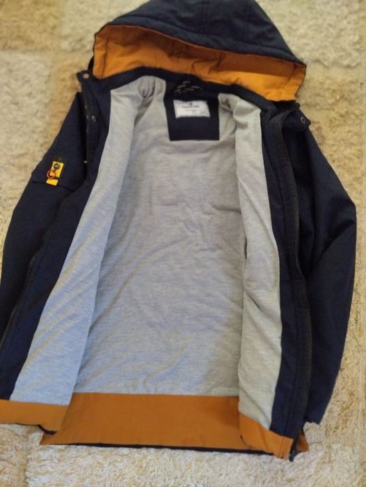 Продам куртку весна -осень