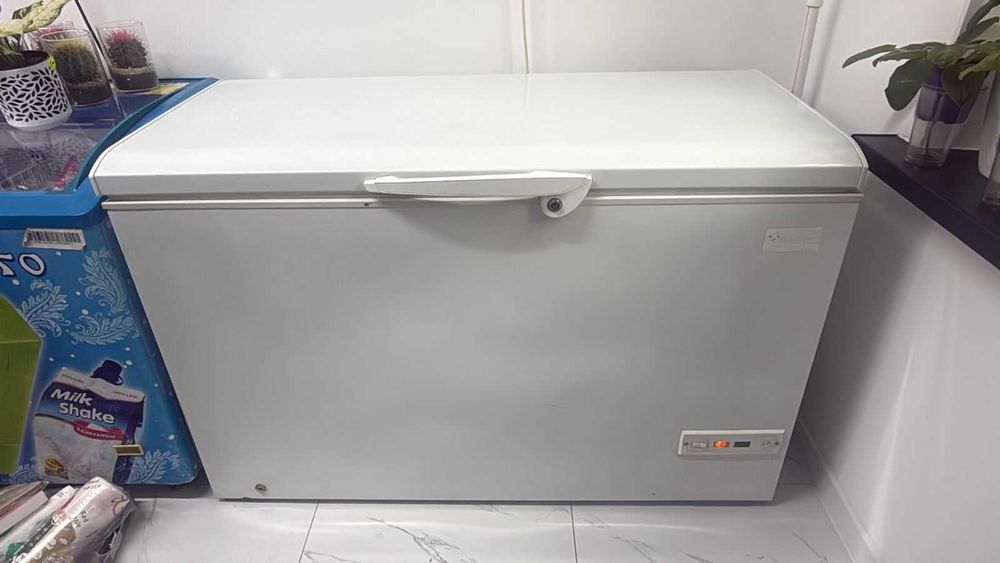 Срочно продам морозильник