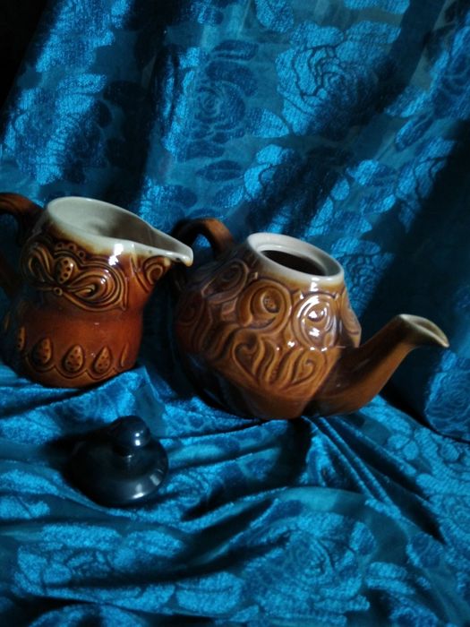 Чайник с графинчик для молока