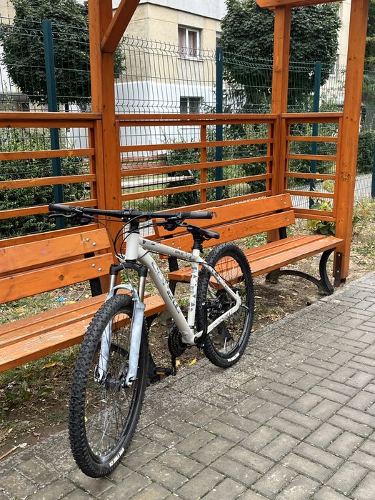 Vand bicicleta in stare buna