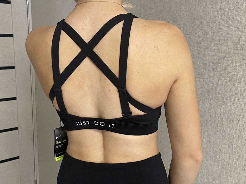 Распродажа одежды для фитнеса