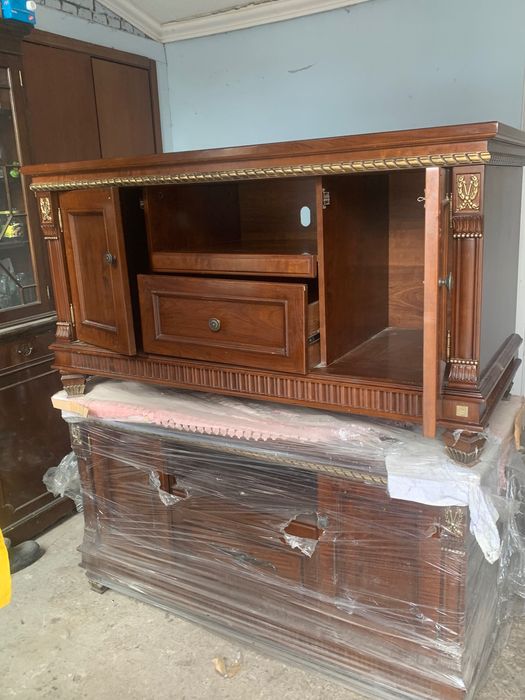 Два комода для гостиной , прихожей