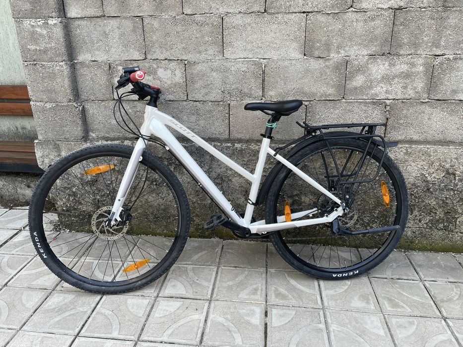 Градски/трекинг велосипед Scott