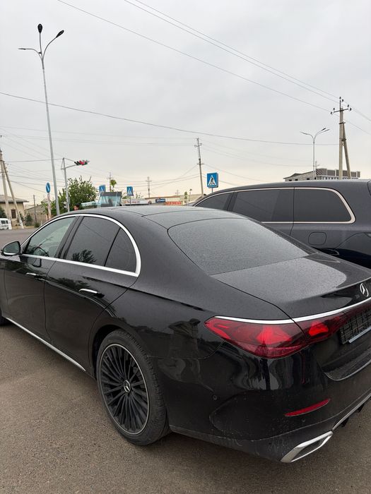 Mercedes-Benz E 300 2026 — 5