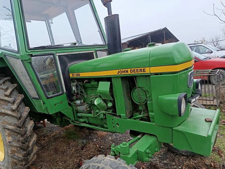 Vând tractor John Deere