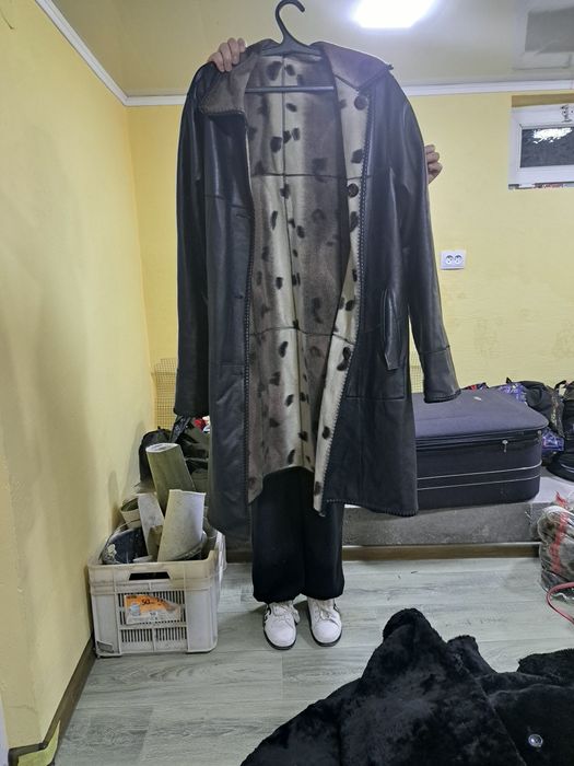 Одежда всё в основном б/у но всё хорошее