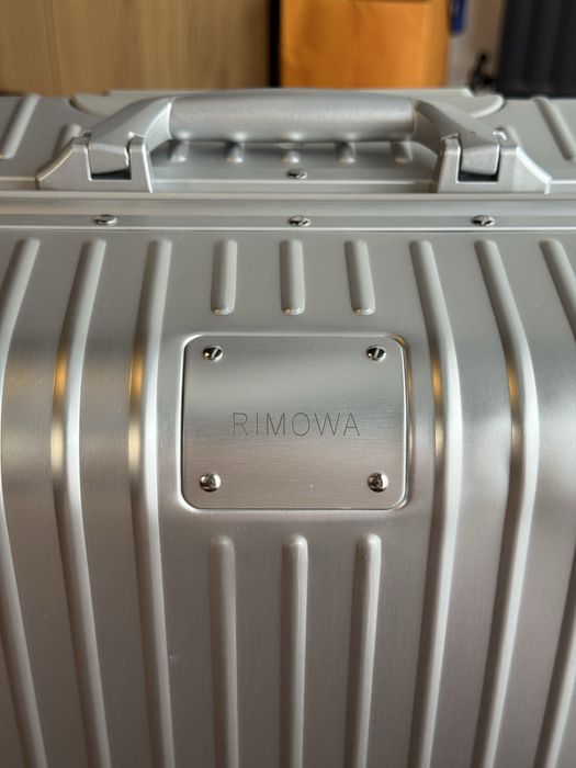 Troler Bagaj Rimowa Check In L