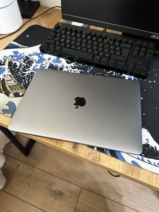 MacBook Pro 13 2020, 13”