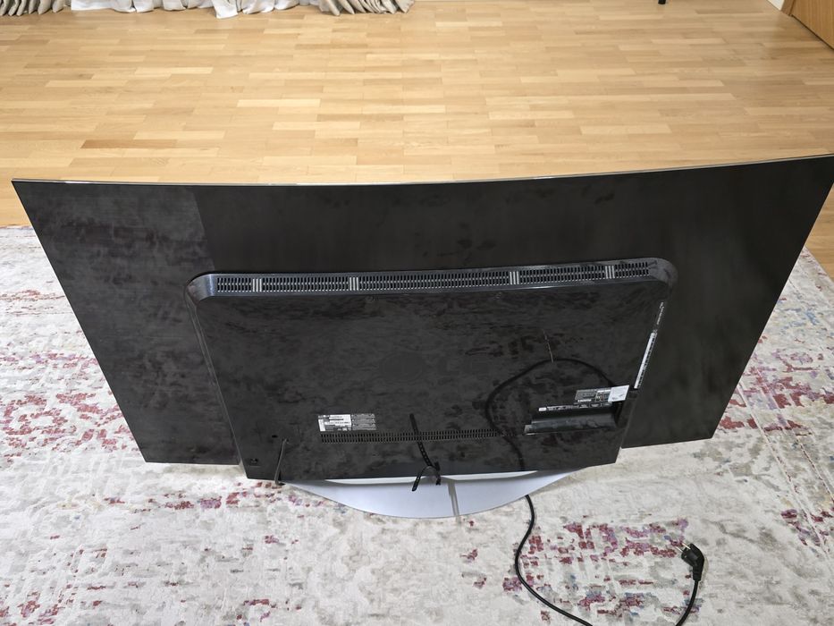 Продам LG Oled FHD