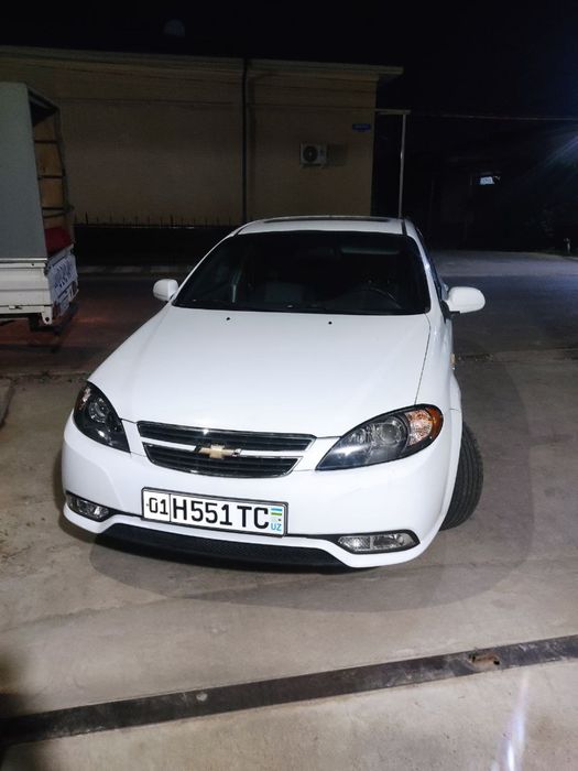 Lasetti jentra qilingan dakumentalniy