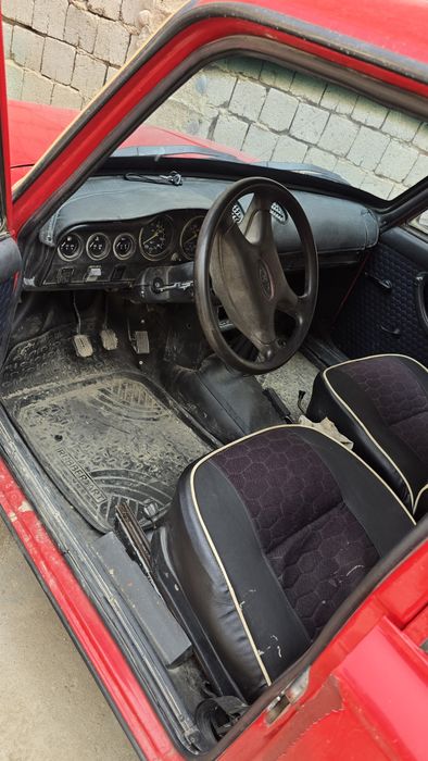 Srochna sotiladi jiguli 21011