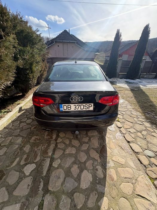 Vând Audi, stare bună
