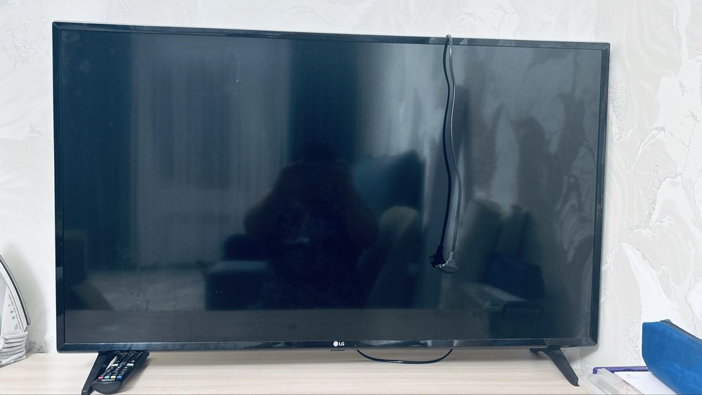 Продаётся телевизор LG, Диагональ 43 см