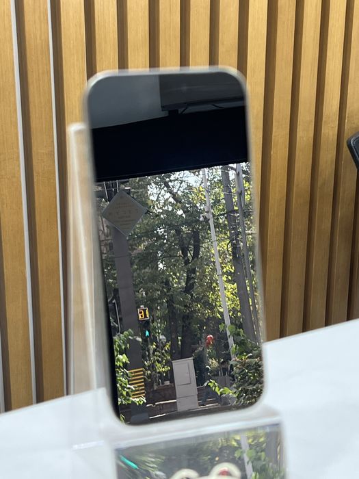 Телефон iPhone 15 Pro 256GB 80% (Natural Titanium) (3625)