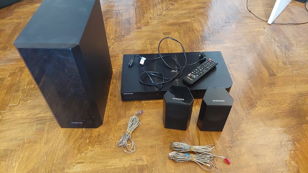 Sistem Home Cinema 2.1, 3D cu Blu-ray Samsung HT-H5200