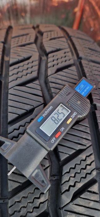 2 Anvelope Hankook 215 60 R17 C M+S