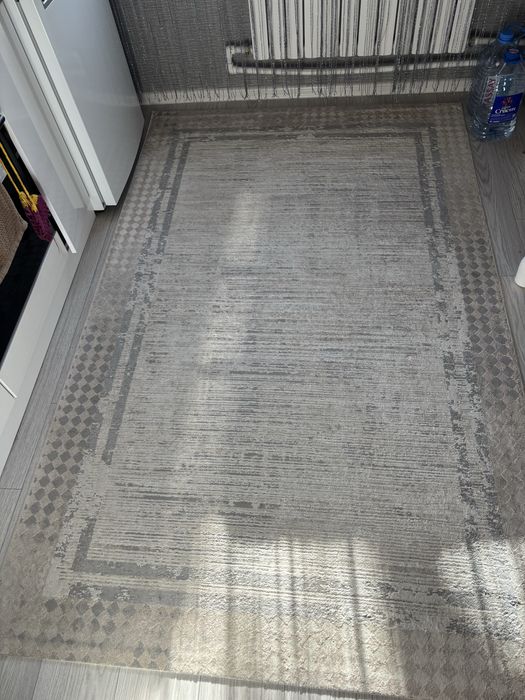 Ковер не много ворсинестый