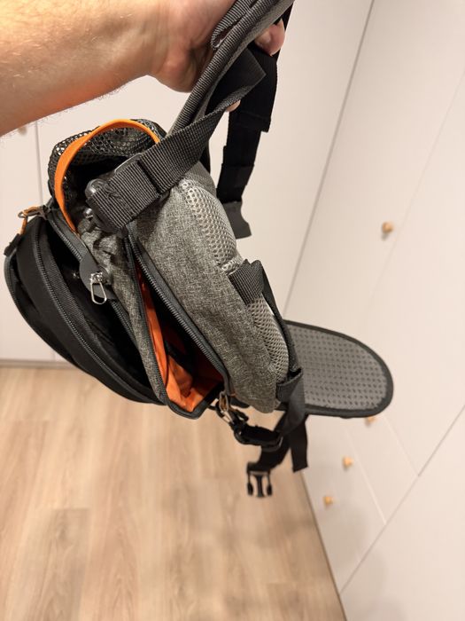 Borseta Daiwa, este noua.