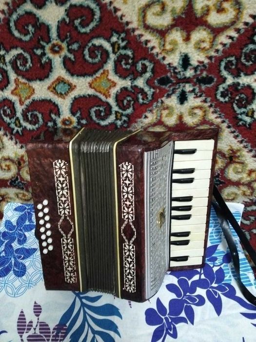 Баян Малыш в отличном состоянии