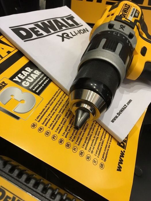 Акумулаторен Безчетков Винтоверт DeWALT DCD796P1 18V Комплект