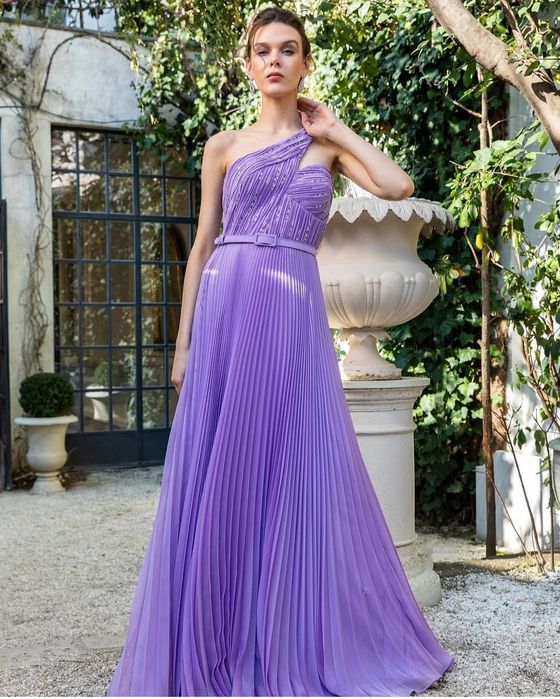 Официална рокля размер 38