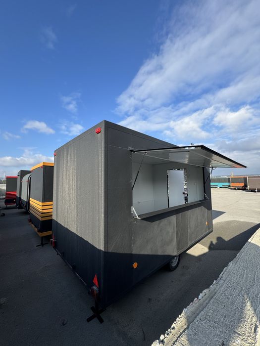 Търговско ремарке със електричество 4*2.30*2.30м