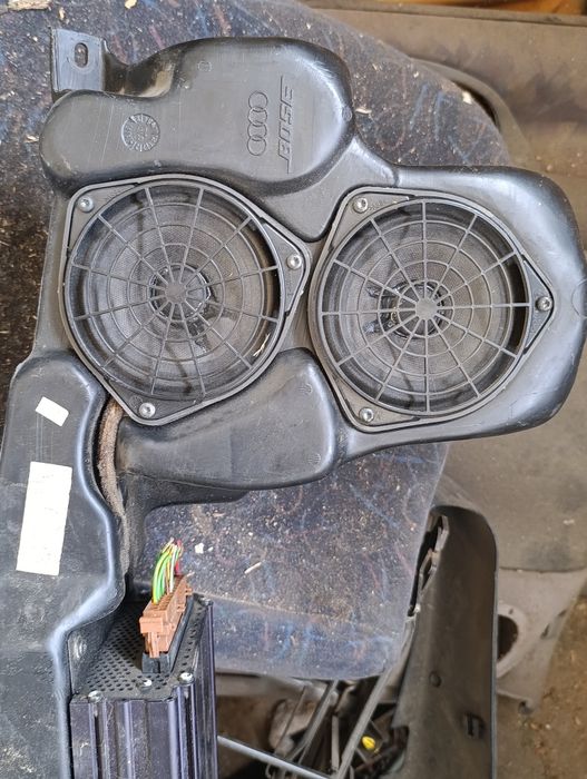 Bose Audi a6 c6 перфектен