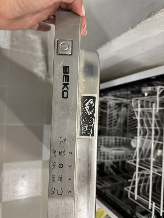 Съдомиялна за вграждане Beko