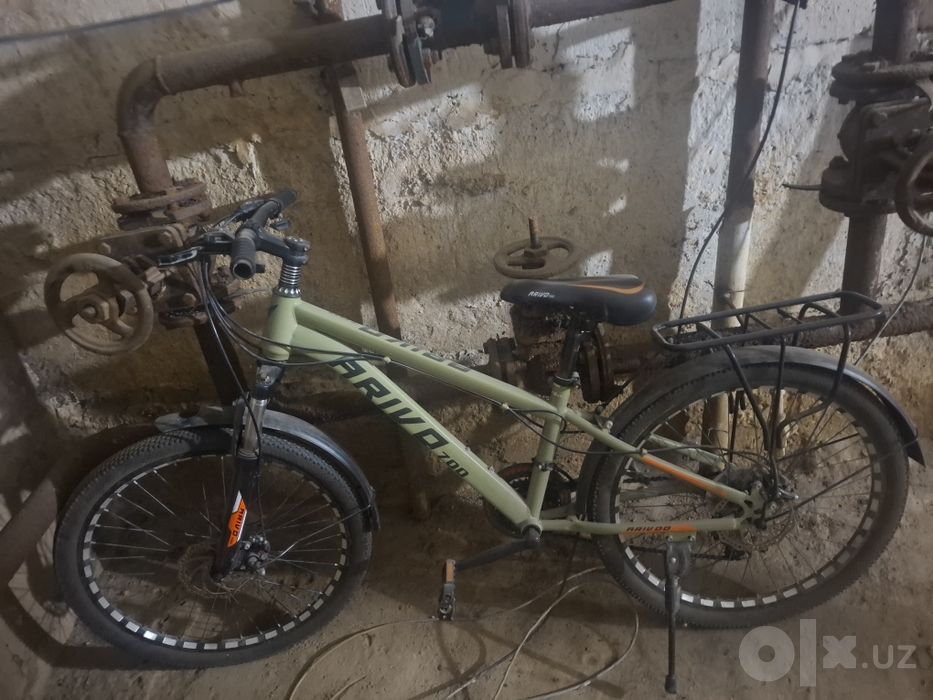 Велик Arivo 700 пачти новый в отличном состаяние