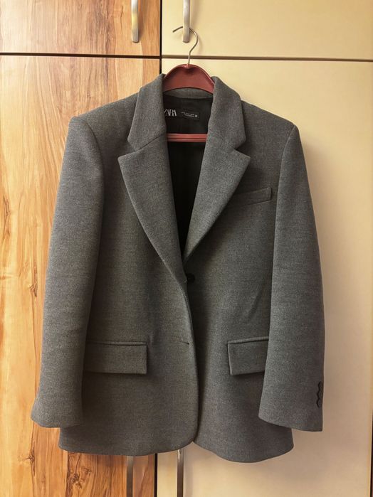 Плътно Сако zara