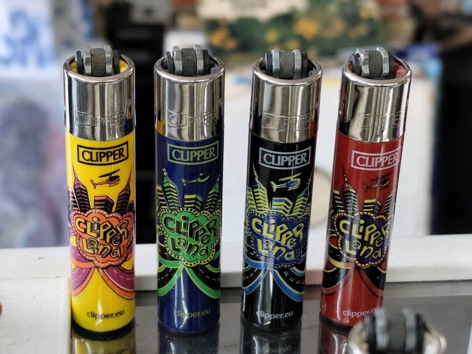 Големи запалки clipper