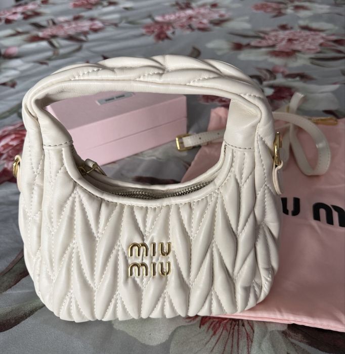 Geanta Miu Miu bej