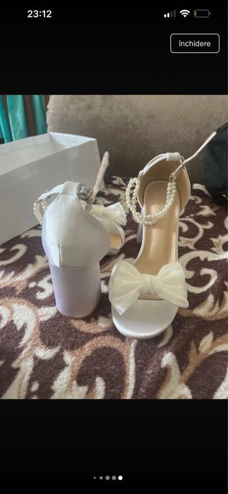Rochie de mireasa plus pantofi plus cerc
