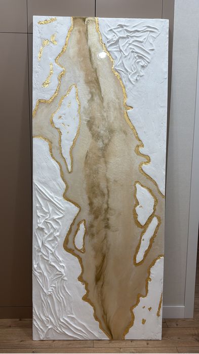 Художница. Интерьерный мастер. Создатель рельефа.