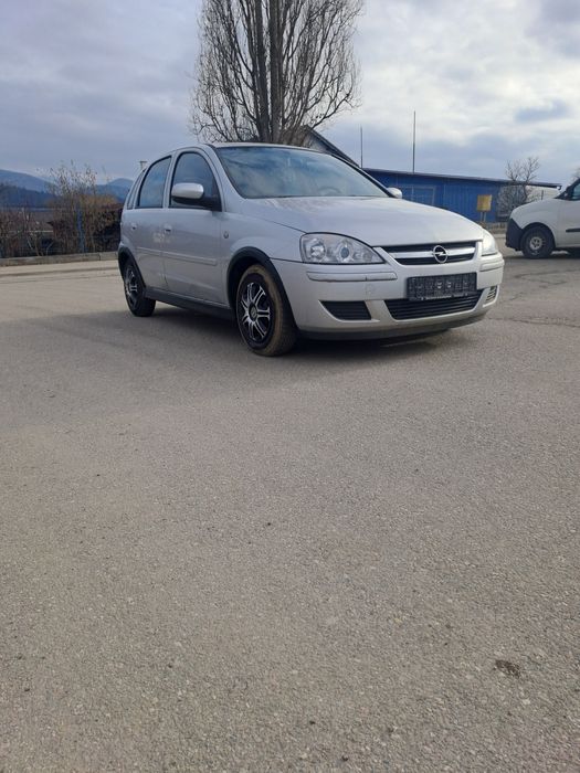 Opel corsa 1.2 benzina 136500 km