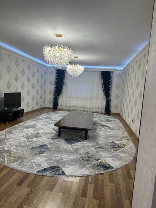 Zamonaviy Hovli sotiladi