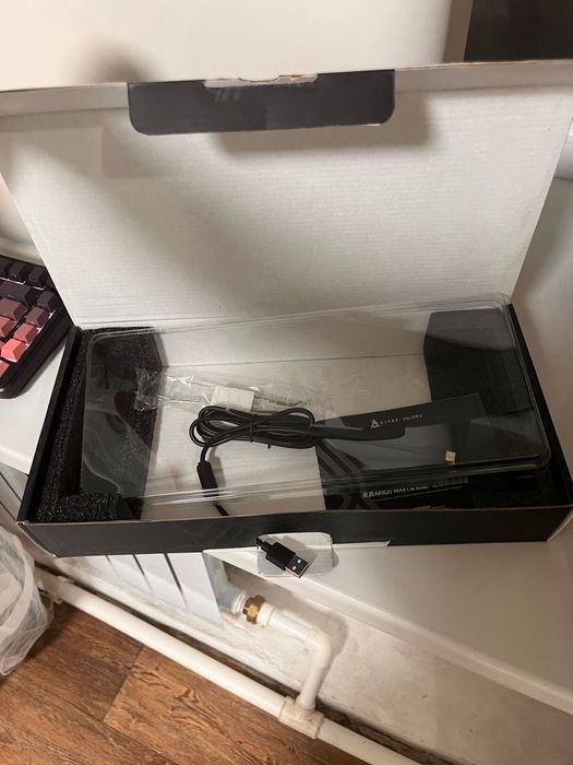 Продам клавиатуру Ajazz ak820max