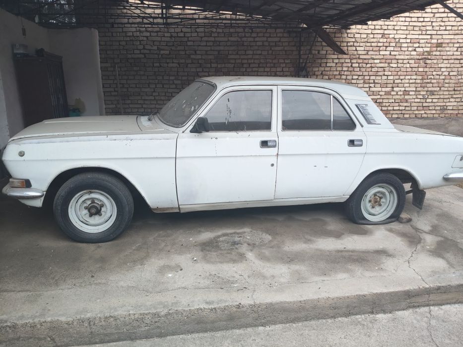 Volga Gaz 2411 sotladi