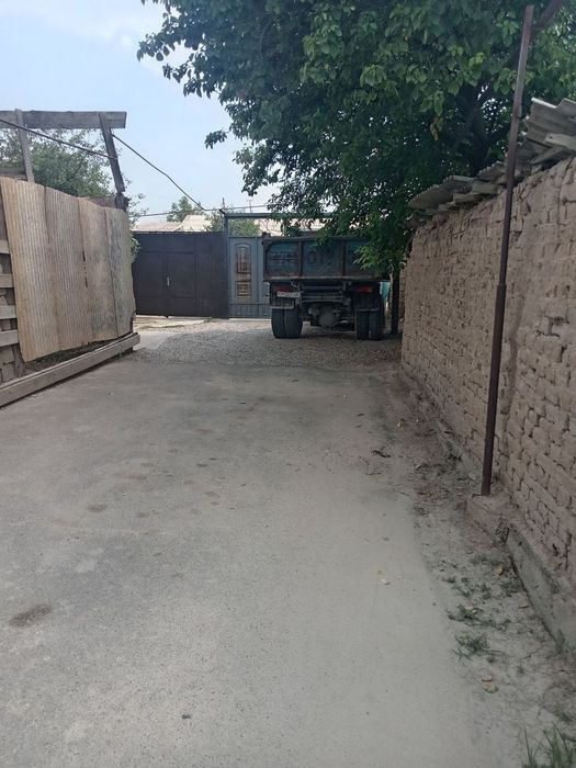 Uy yer xovli sotiladi