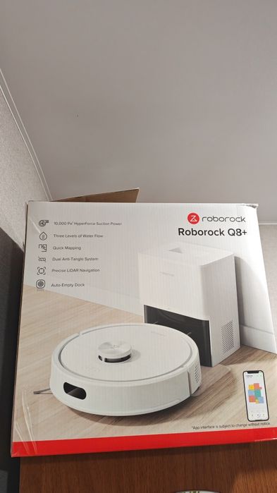 Робот пылесос  q8+