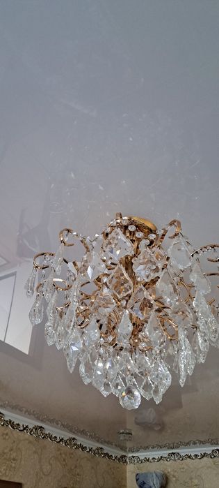 Продаётся красивая люстра в отличном состоянии