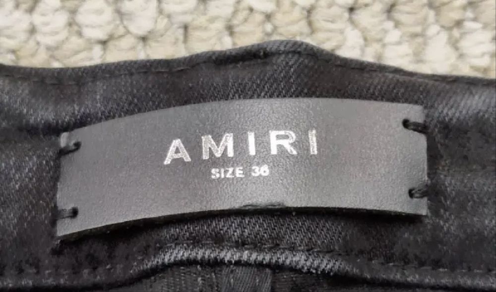Blugi amiri marimea 38US
