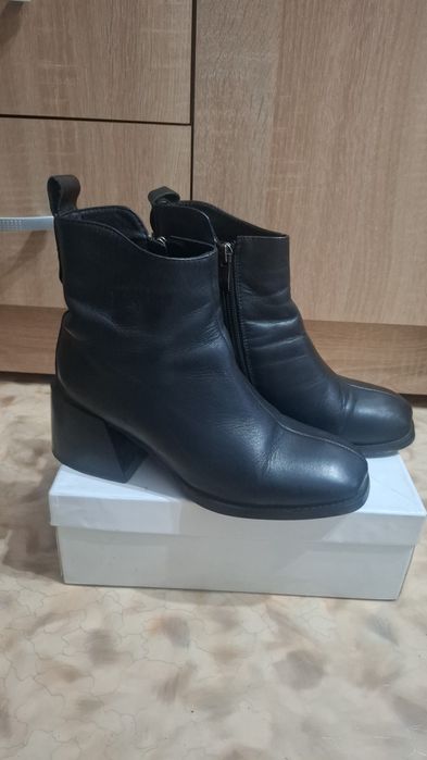 Продам обувь ботильоны