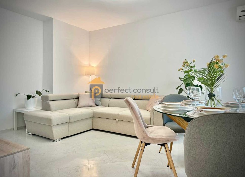 Дава се под наем Двустаен апартамент в Пловдив, Център - 62 кв.м за 475 € - Снимка #2