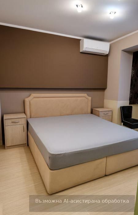 Дава се под наем Тристаен апартамент в Варна, Център - 90 кв.м за 897.6 € - Снимка #3